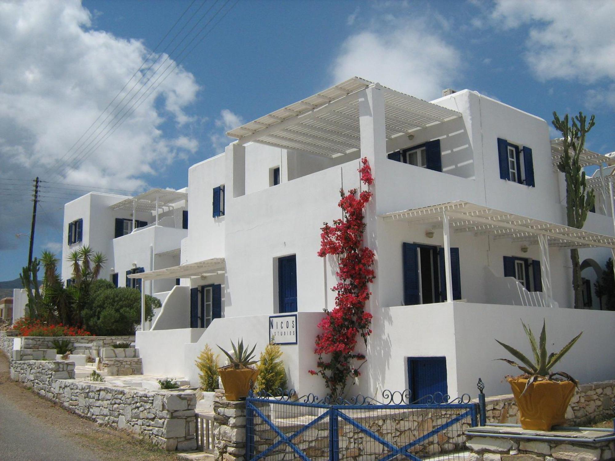 Nicos Studios & Apartments Logaras Exteriér fotografie